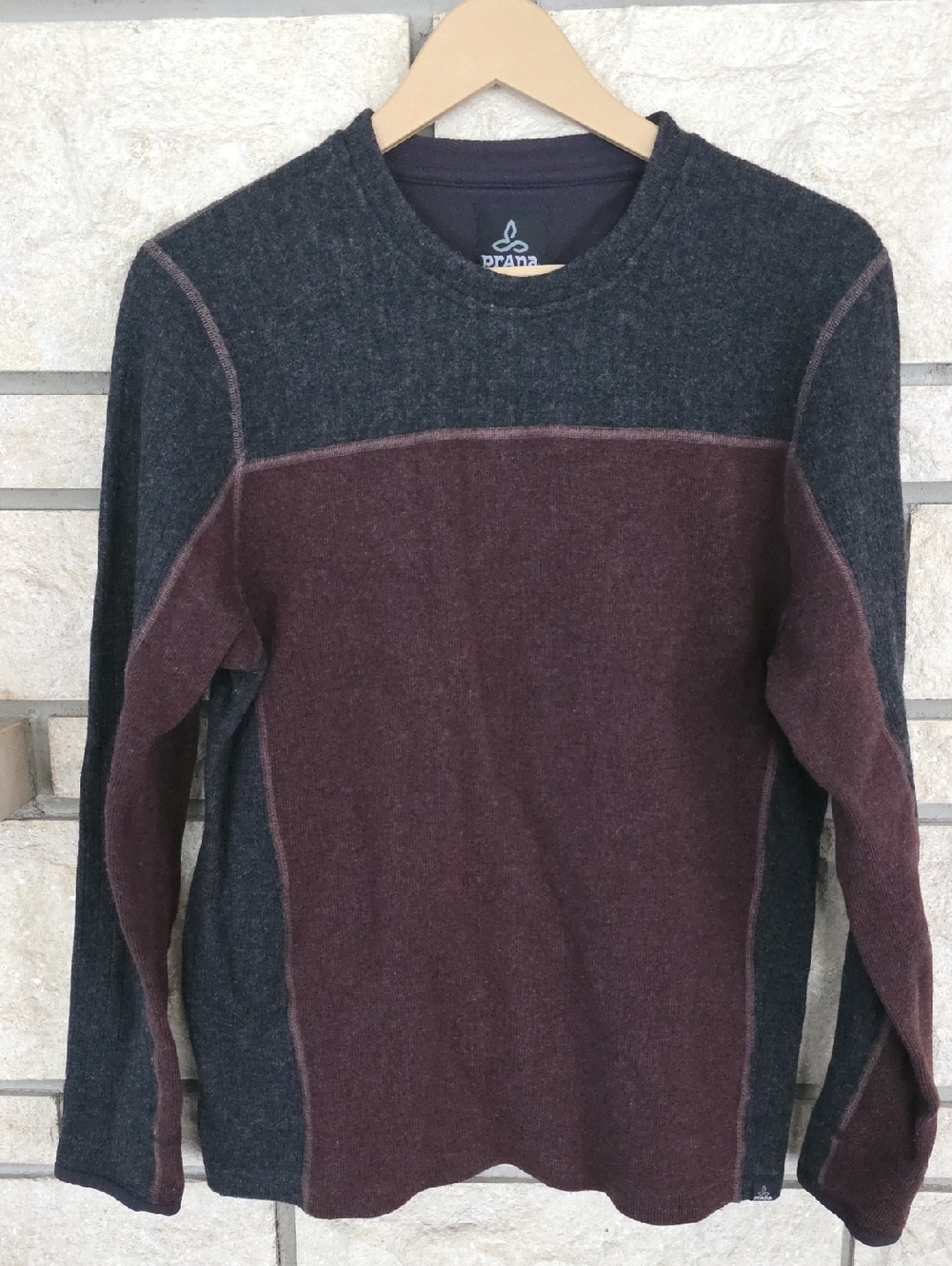 Prana Men's Two-Tone Crewneck Sweater - Charcoal & Maroon